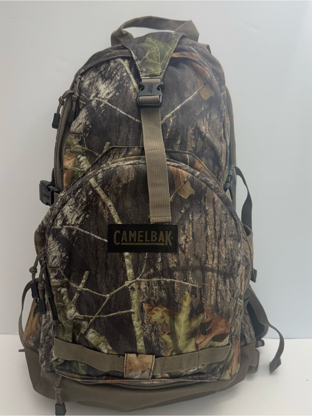 SOLD CamelBak Ranger XT Hunting Hydration Backpack 3L RealTree Camo Tactical Pac
